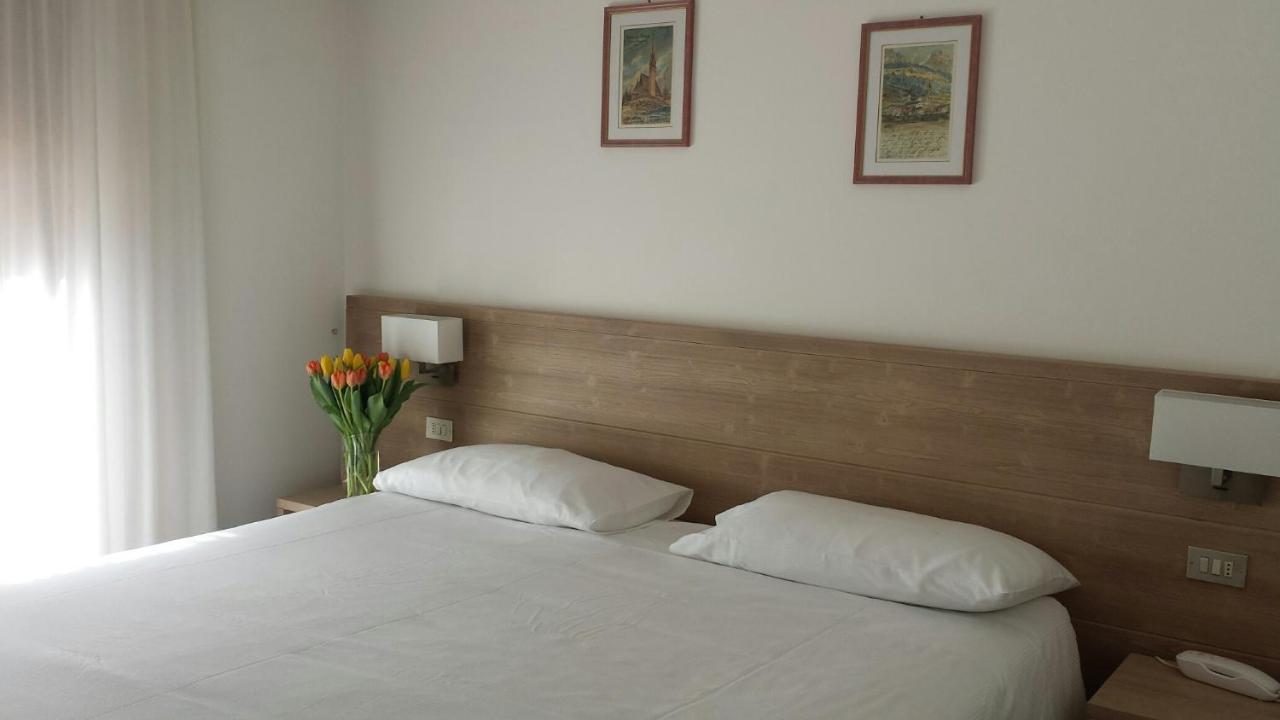Hotel Engel กานาเซย์ ภายนอก รูปภาพ